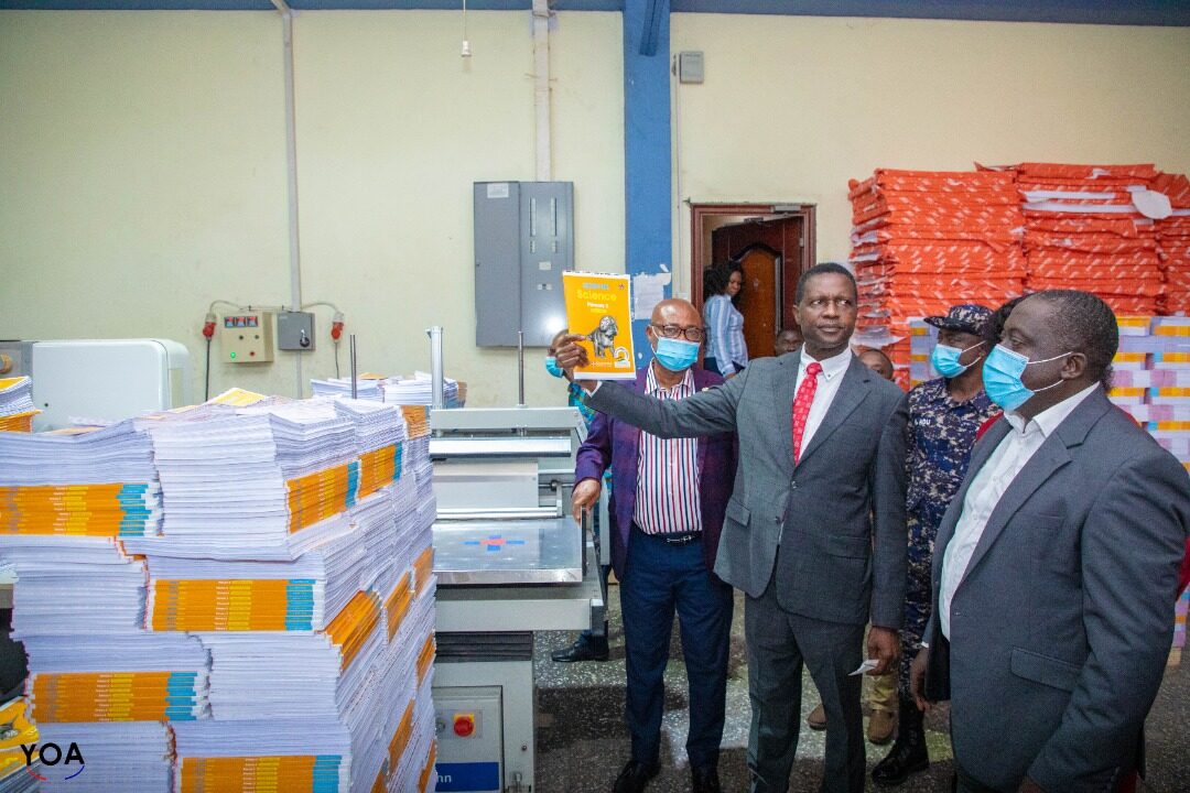 Good news! Distribution of textbooks and teachers’ guides to Public Basic Schools has commenced.