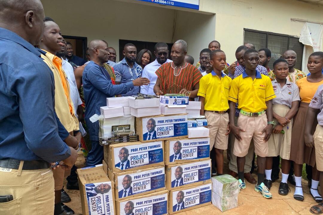 PRO.PETER TWUMASI DONATES EDUCATIONAL MATERIALS TO AHAFO ANO SOUTH WEST GES