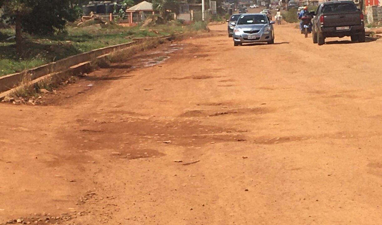 “FIX OBOFOUR ROUNDABOUT STRETCH TO ABATTOIR ROAD”-Residents beg Gov’t