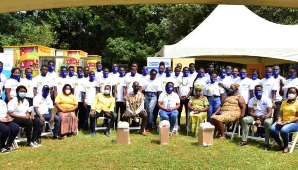 A group picture of the dignitaries and beneficiaries after the commissioning