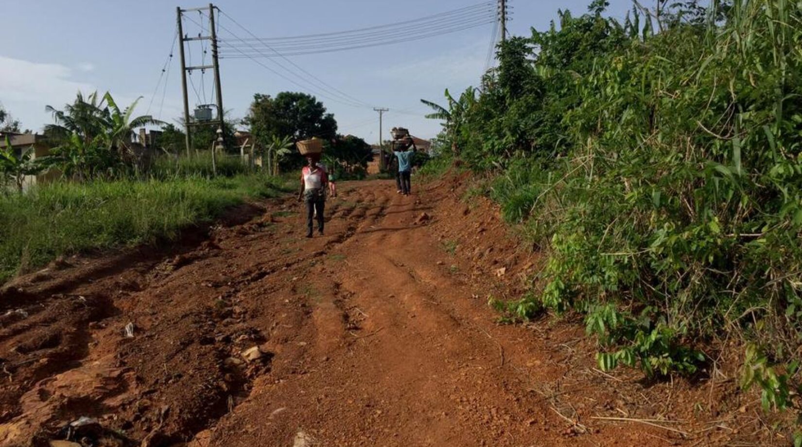 RESIDENTS OF ADUAMOA CRY OVER BAD ROAD