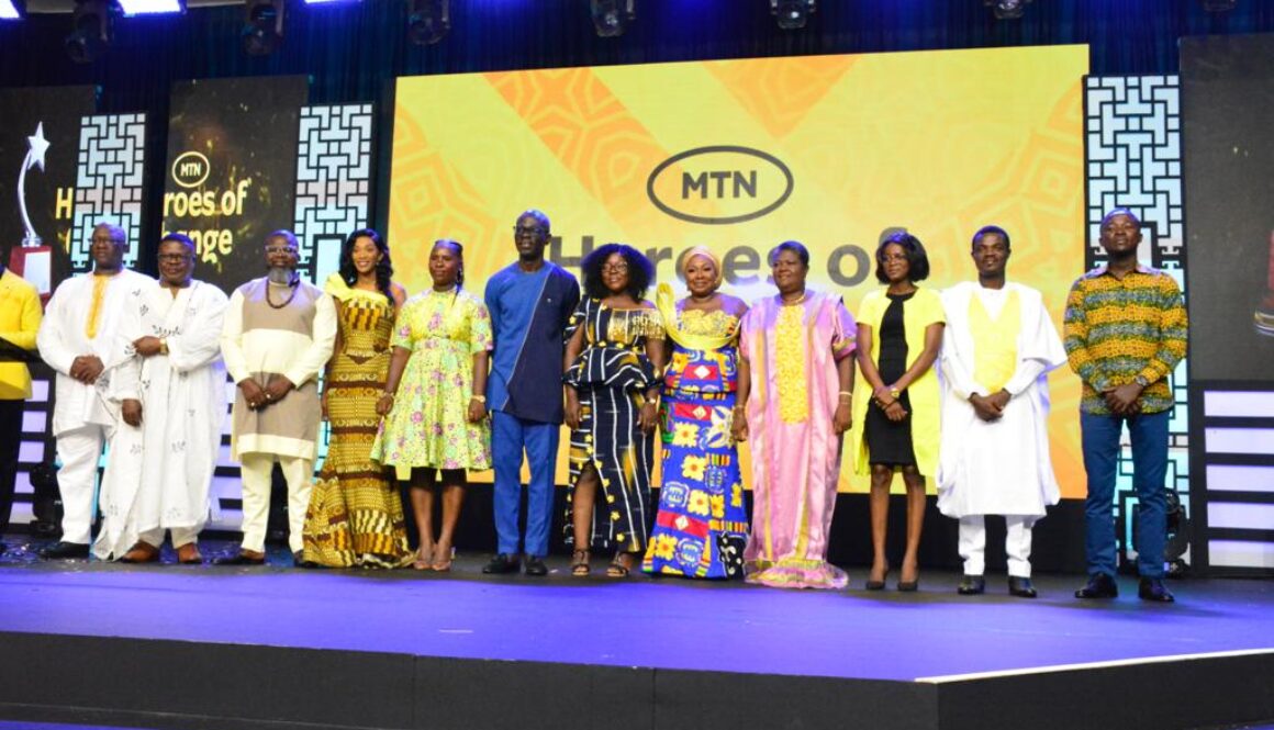 A group picture of Heroes of Change finalist with Heroes of Change Jury