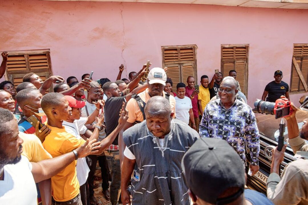 Alan mobbed by enthusiastic Goaso people