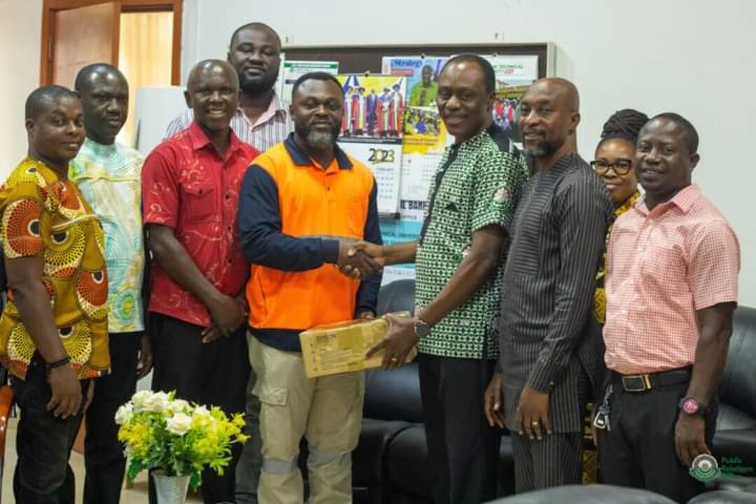 STU final year student gives back to school