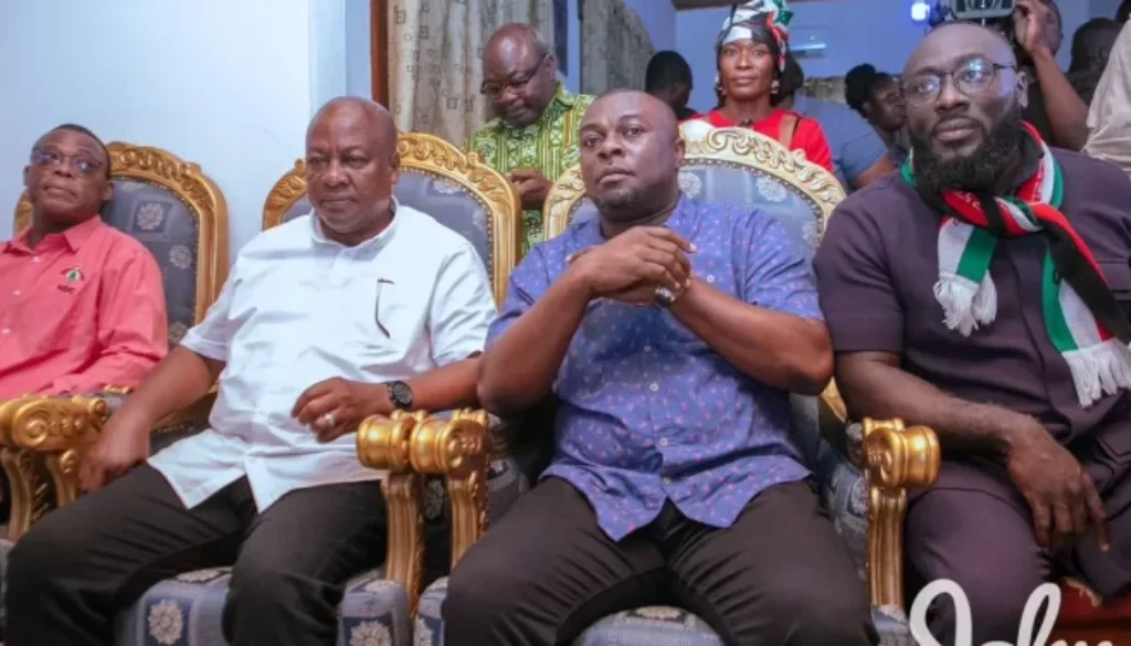 mahama-in-kumawu-