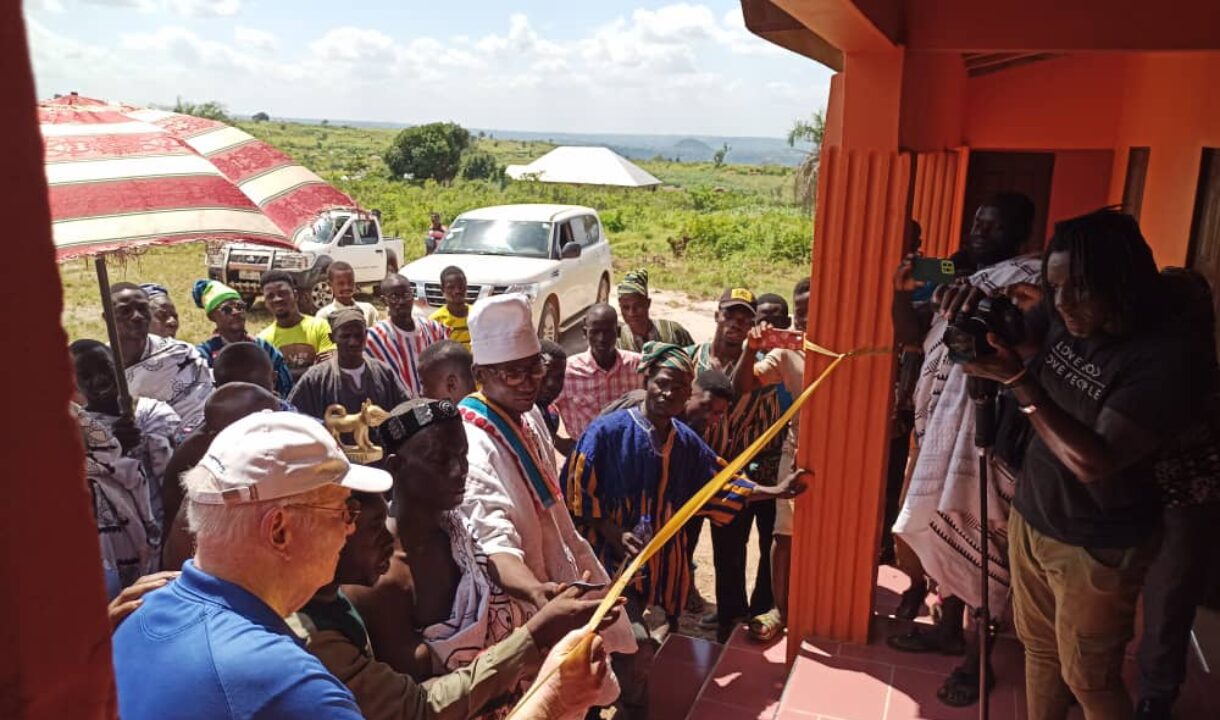 SEKYERE KUMAWU::Empower Playgrounds Inc.Completes 6- unit classroom block for Mobia Community