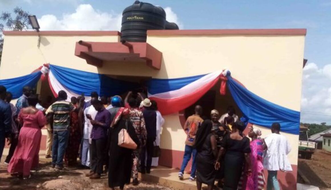 Sun-Social-Chief-Toilet-min-696x335