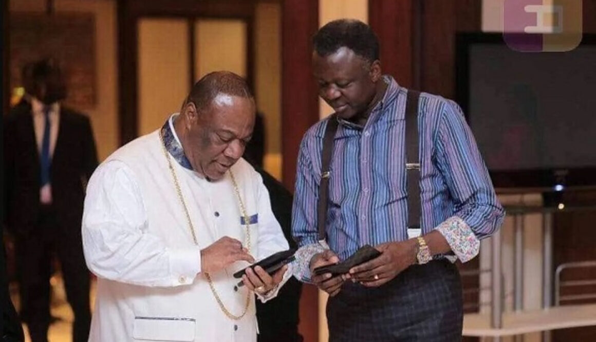 Eastwood Anana,Duncan