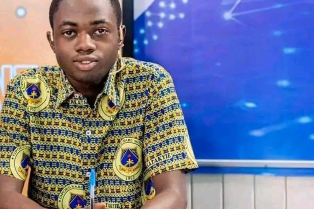 EDMUND KYEI PRAISES STEPHEN KOFI APEMAH-BAAH FOR HIS GREAT PERFORMANCE IN THE NSMQ CONTEST