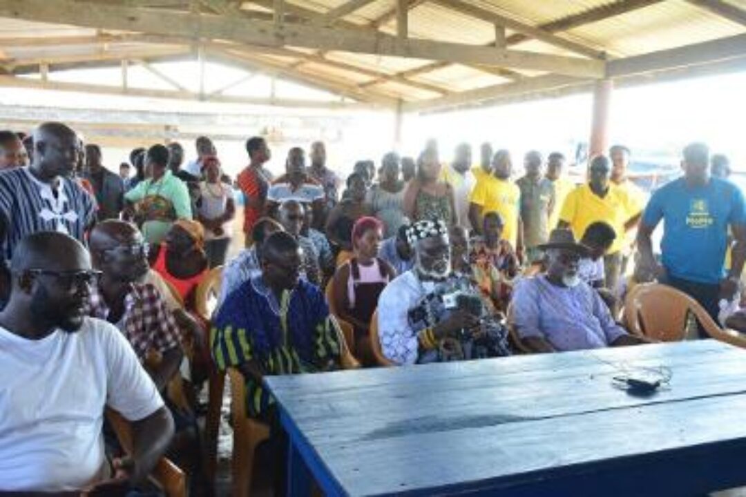 MTN GHANA FOUNDATION SHOWS LOVE TO AFFECTED COMMUNITIES IN VOLTA REGION WITH A DONATION OF RELIEF ITEMS WORTH GHS300,000