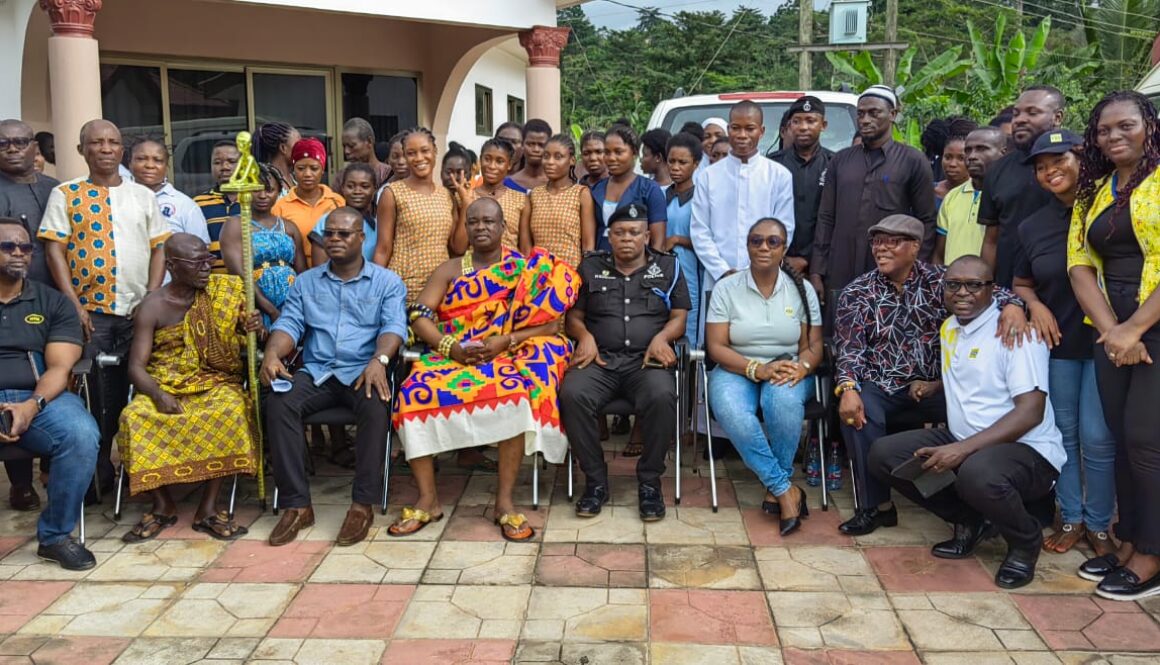 A group picture with Nana Elluo Panyin III, the Kyidomhene of Sefwi Wiawso Traditional Council, dignitaries, MTN staff and some guests at the community forum