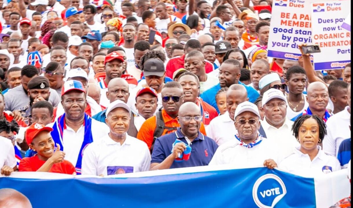 Bawumia Shakes Kwahu Mpraeso with Unity Walk