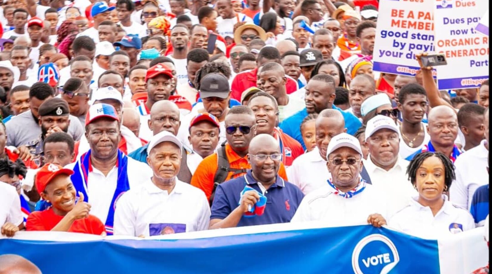 Bawumia Shakes Kwahu Mpraeso with Unity Walk