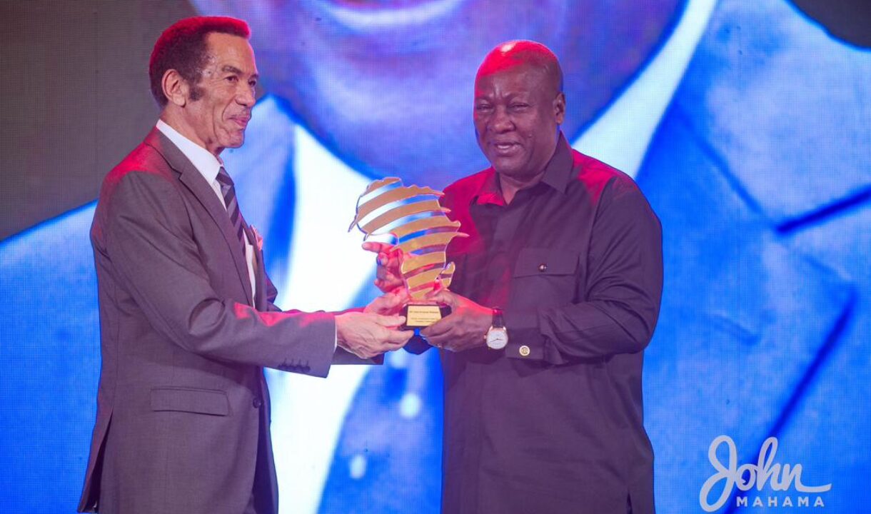 Mahama celebrated at Africa Heritage Awards in Lagos for his exemplary leadership
