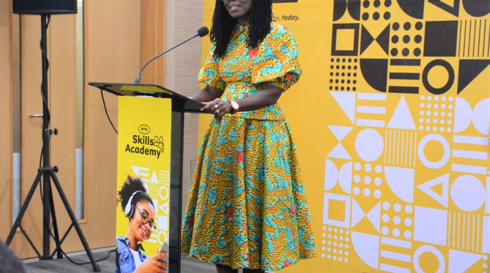 MTN GHANA FOUNDATION OPENS ENTRIES FOR  THE AWARD OF ITS BRIGHT SCHOLARSHIP