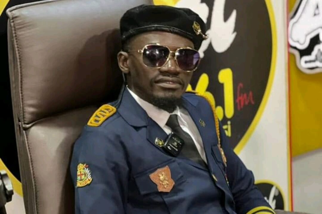 A/R:Ghanaian actor Kwadwo Nkansah Lilwin involved in an accident at Amakom