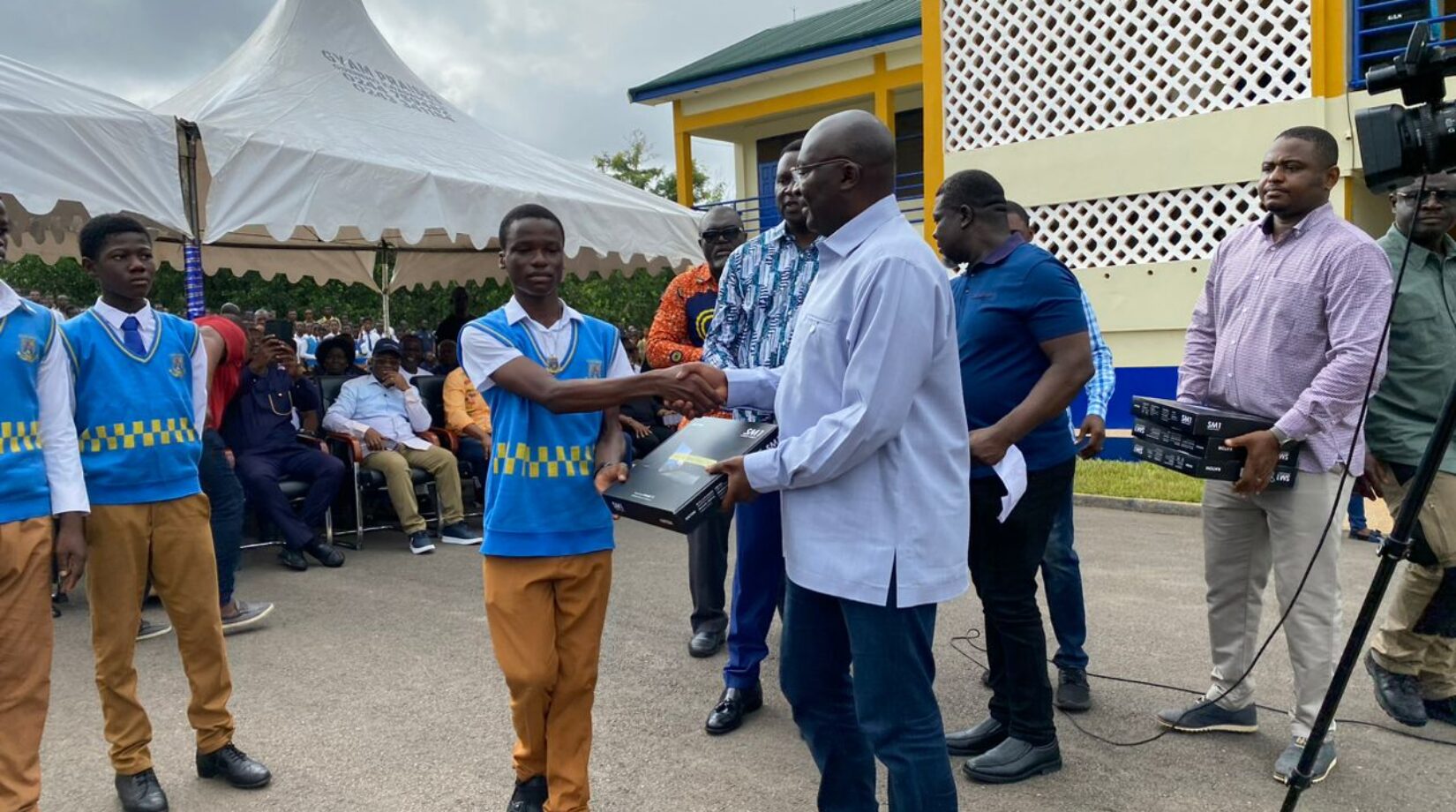 Bawumia’s declaration in Ksi: No student will be left out of One Student,One Tablet initiative