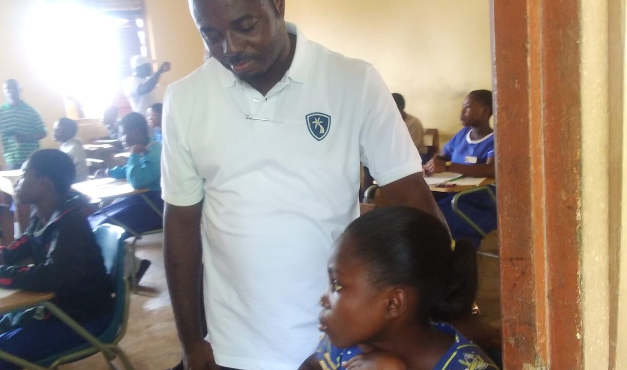 Francis Owusu-Akyaw sponsors mock exam for BECE candidates in Juaben