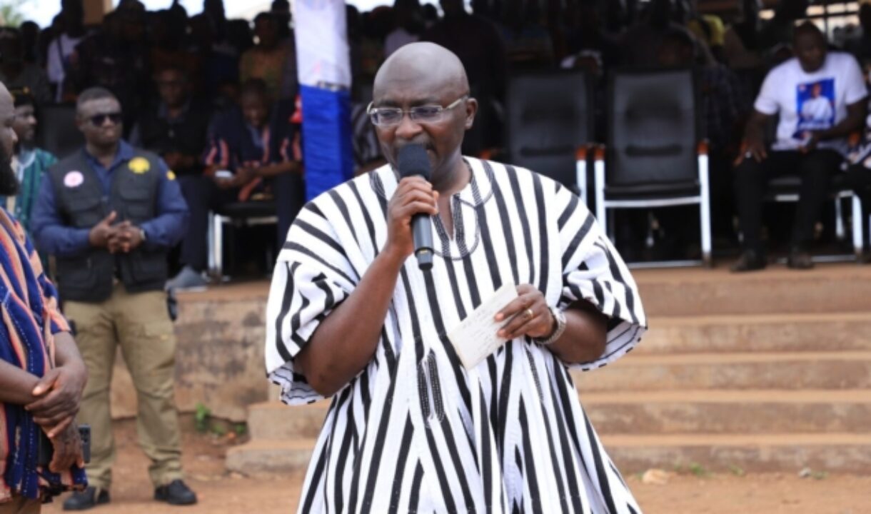 Govt. to supply road construction equipment to MMDAs, says Bawumia