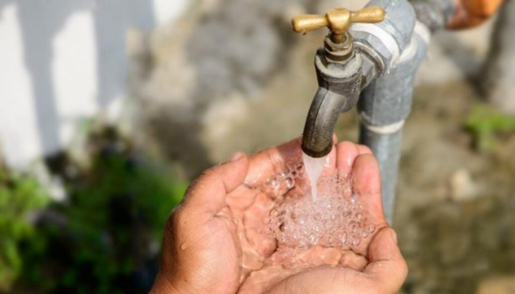 Water-pouring-