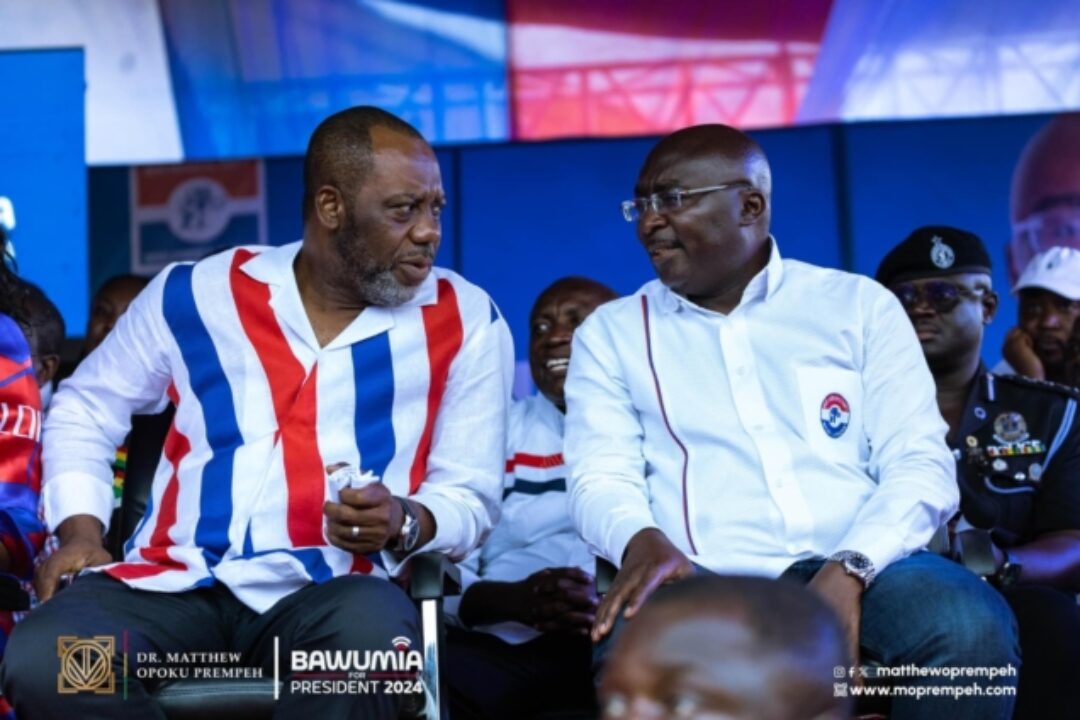Bawumia postpones Ashanti tour…as Napo returns to home region with relentless campaign