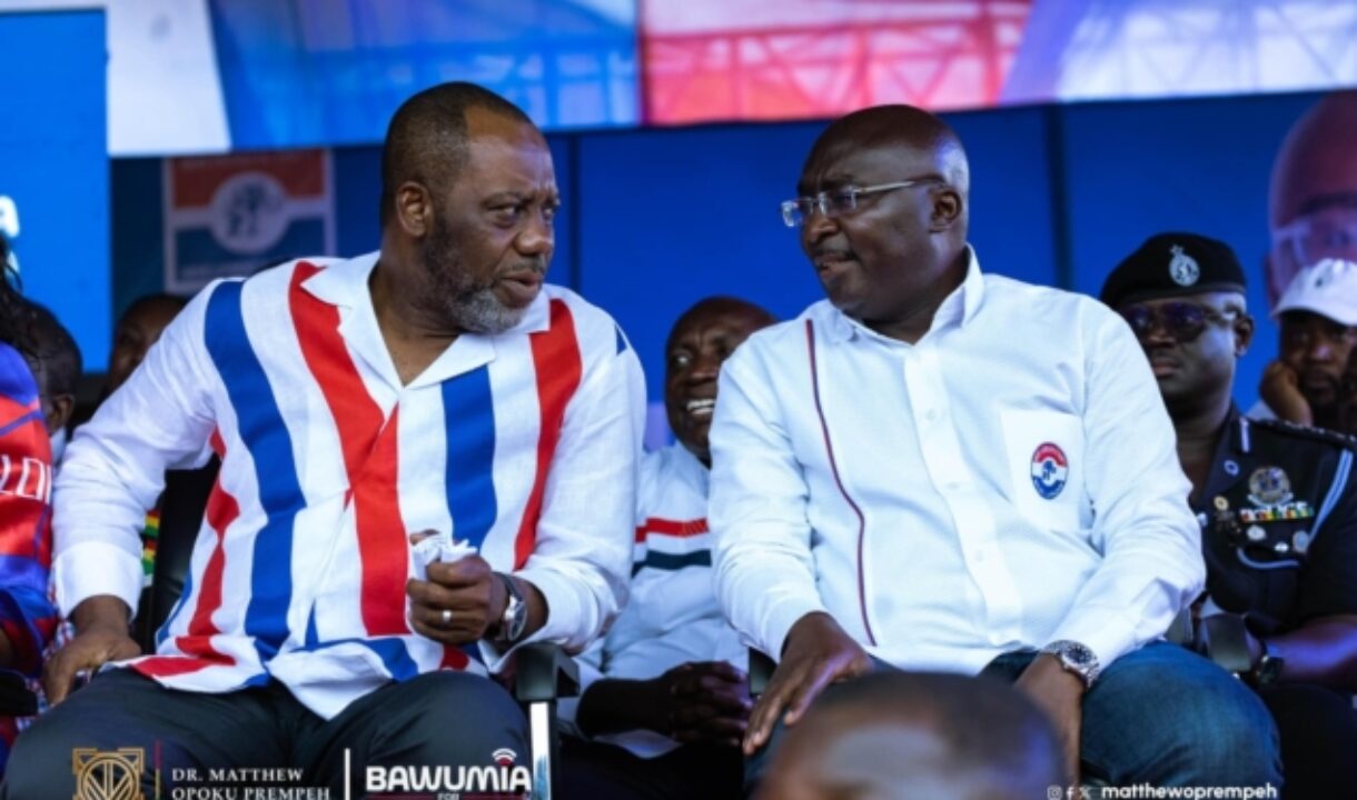 Bawumia postpones Ashanti tour…as Napo returns to home region with relentless campaign