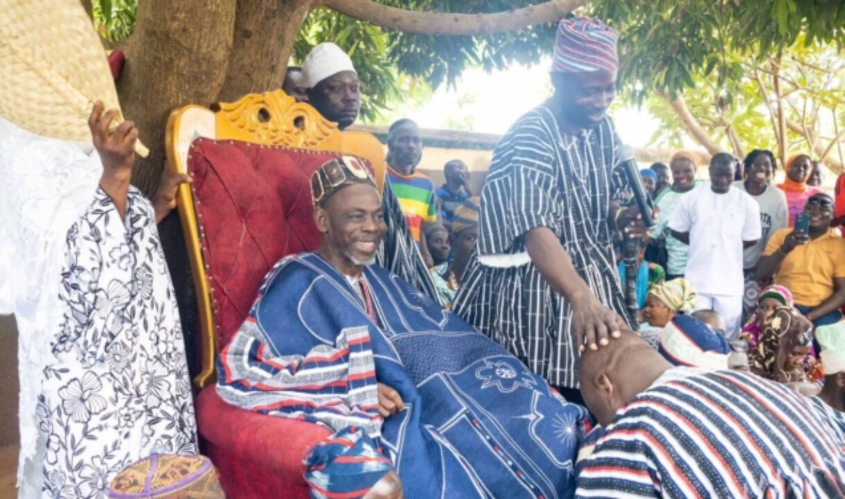 Big joy…as Overlord of Gonja Kingdom lifts ban on Jinapor,blesses him as grandson