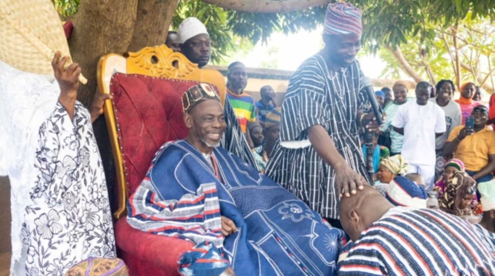 Big joy…as Overlord of Gonja Kingdom lifts ban on Jinapor,blesses him as grandson