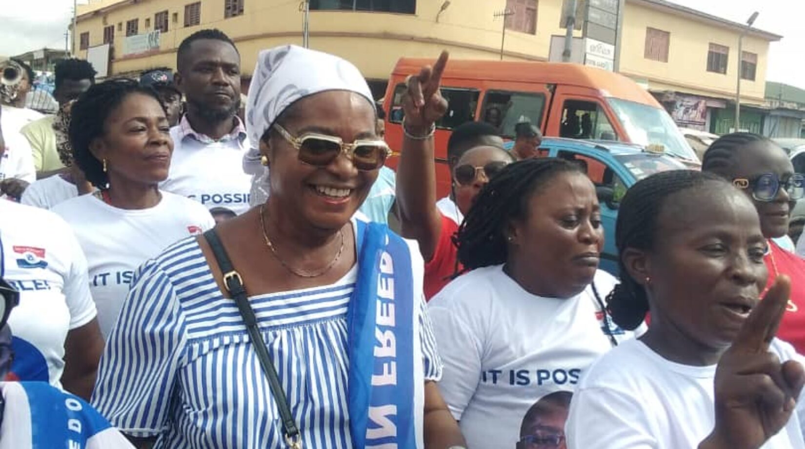 Napo’s mum shakes Kumasi…as she rallies big support for Bawumia ahead of December 7 polls