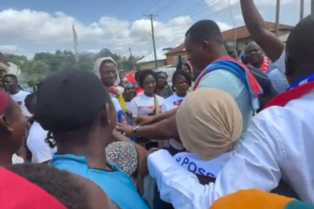 Chairman Wontumi does it again, baptises more NDC women into NPP at Bekwai