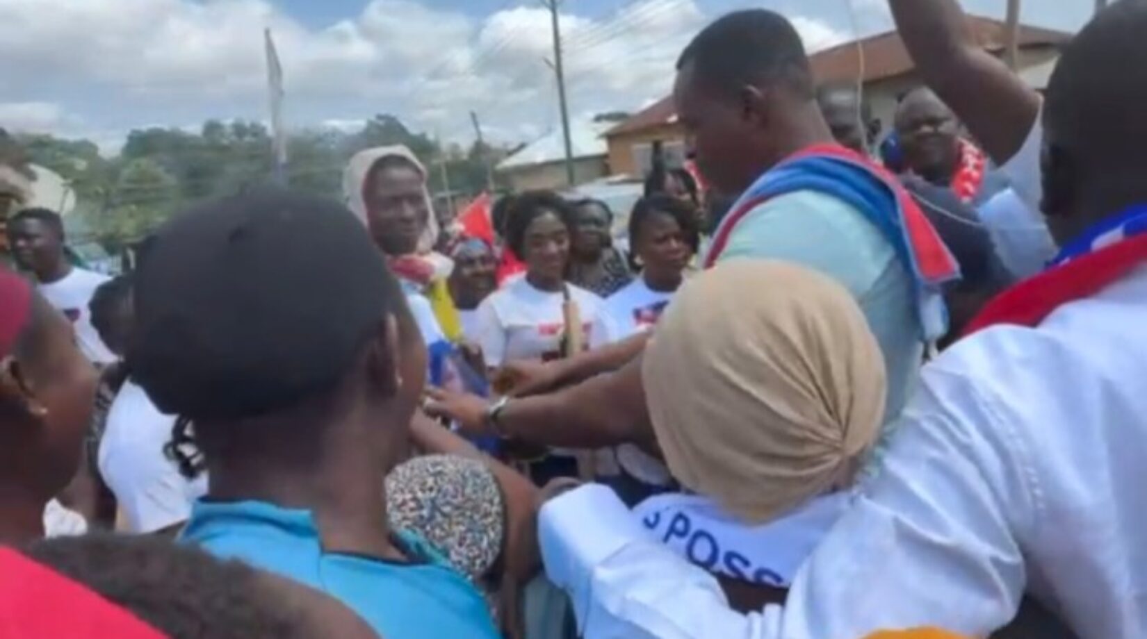 Chairman Wontumi does it again, baptises more NDC women into NPP at Bekwai