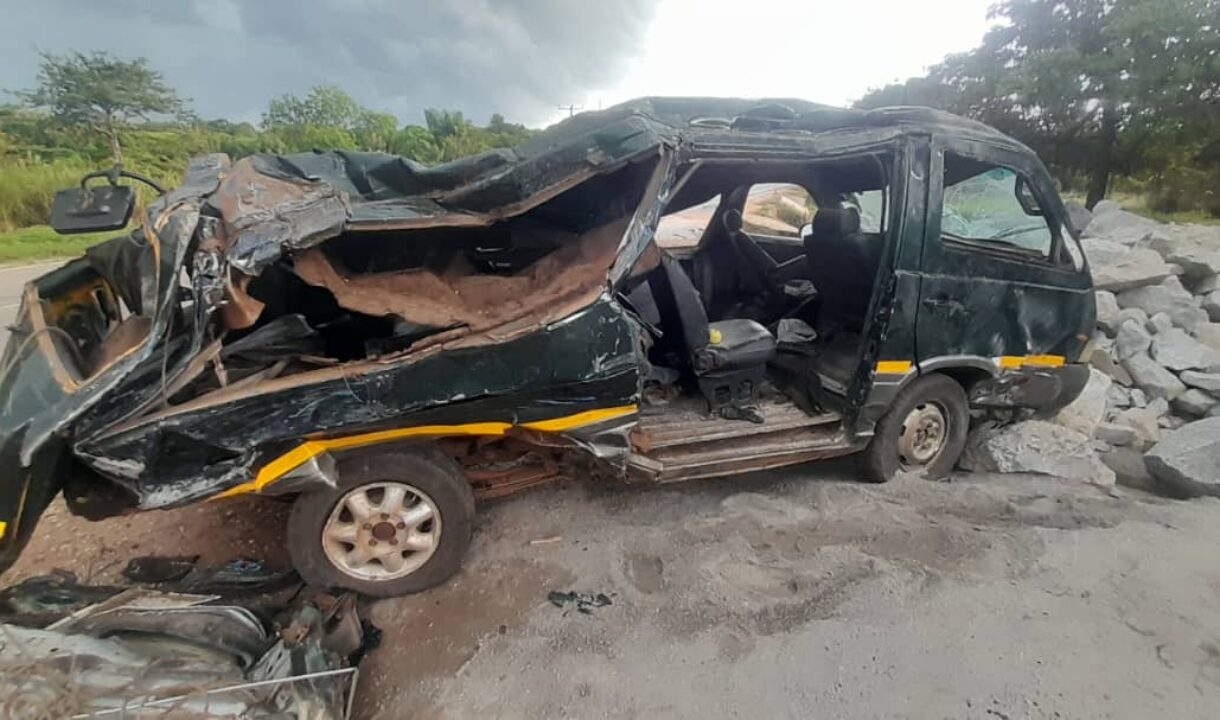 Pictures & Video:Terrible accident at Mampong-Santaso deathtrap river bridge