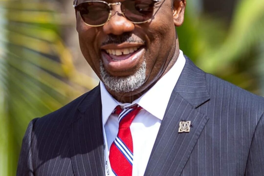 Napo rallies Suame Magazine artisans to vote massively for visionary Bawumia on Dec. 7