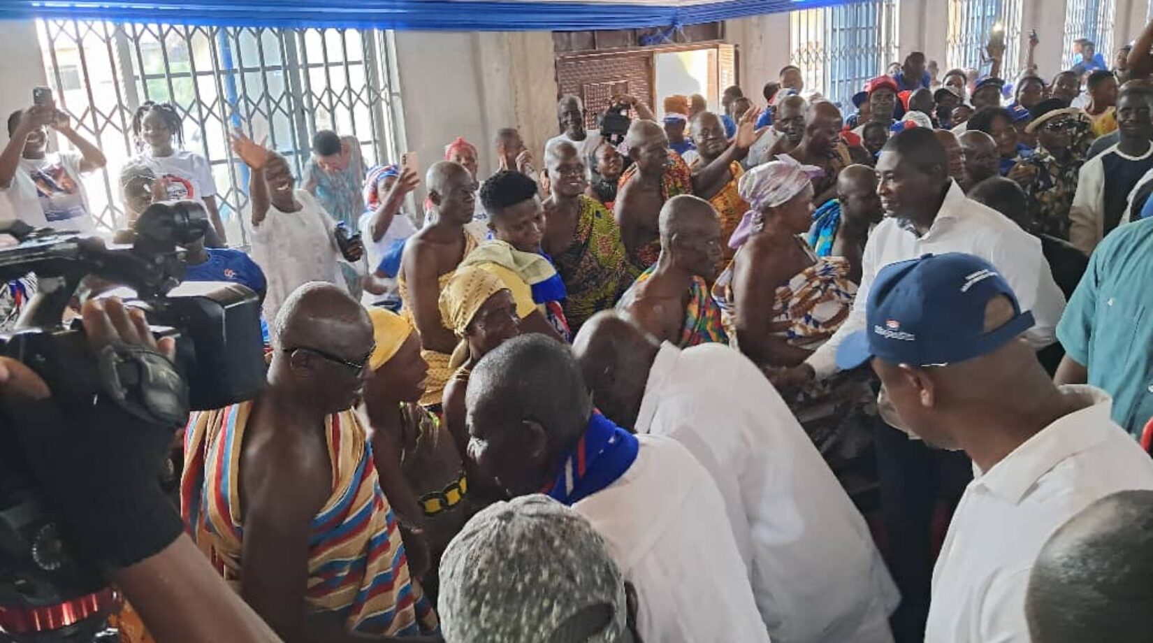 Bawumia receives warm reception at Atwima Mponua…as he starts 15-day campaign tour of Ashanti Region