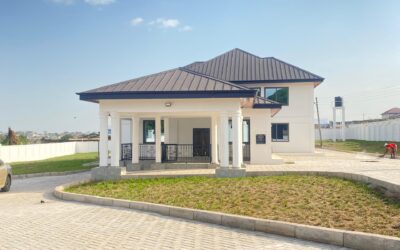 Ashanti Regional Minister commissions Asokore Mampong MCE bungalow