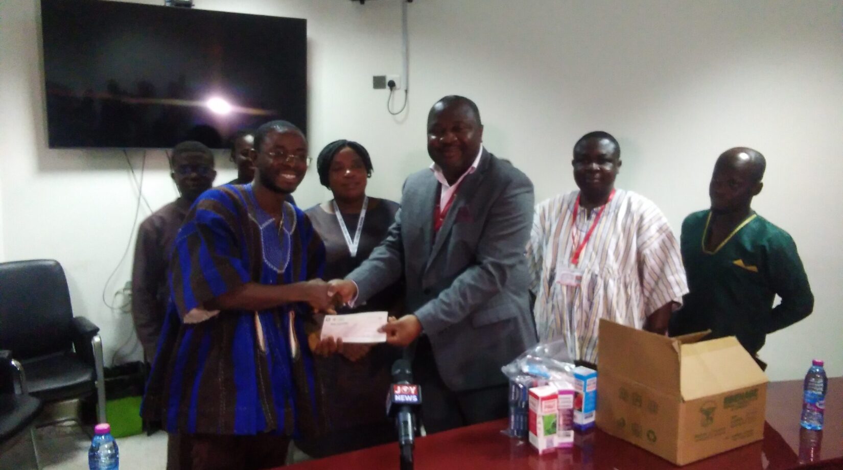 Ebenage Herbal Production & Consult donates GH¢30,000 to support “Heal Komfo Anokye” project … as founder commends Otumfuo