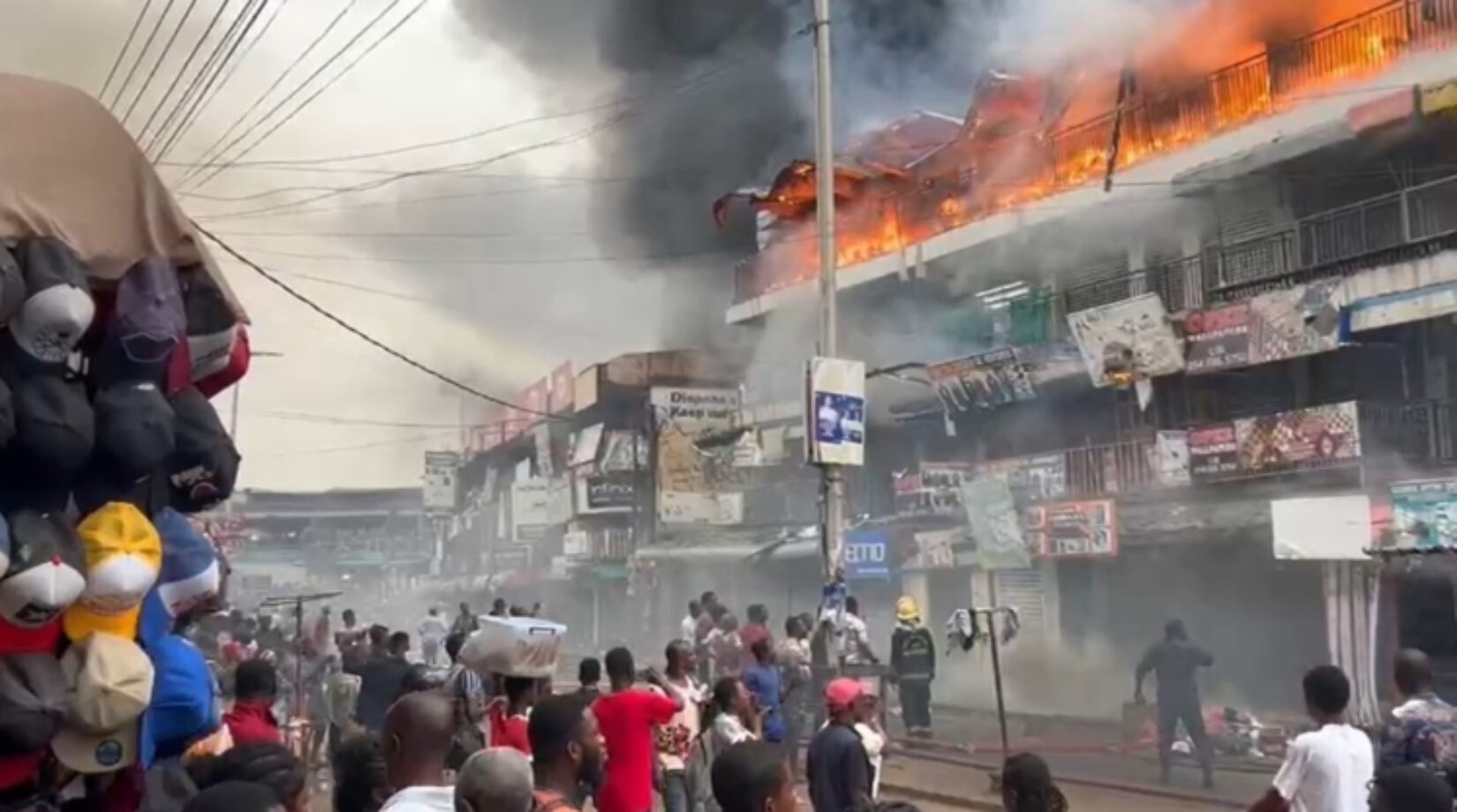 ‘Unquenchable fire’ consumes dozens of shops at Adum in Kumasi