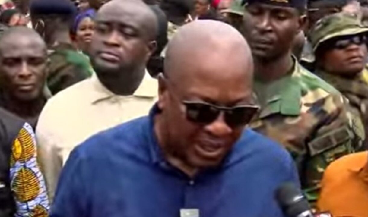 A/R:Prez Mahama visits Adum, pledges support for fire victims