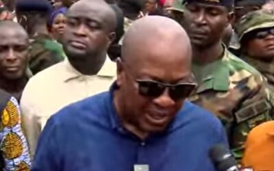 A/R:Prez Mahama visits Adum, pledges support for fire victims