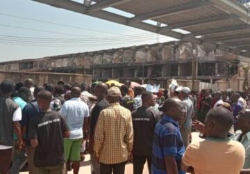 Military intervenes as traders storm restricted area at Adum in Kumasi