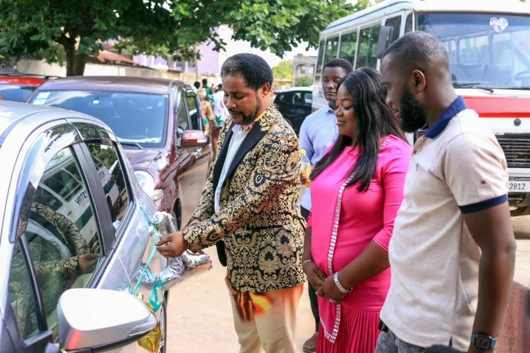 A.E. Ushering Agency CEO surprises wife with brand new car after celebrating his mother with special gift on Mother’s Day