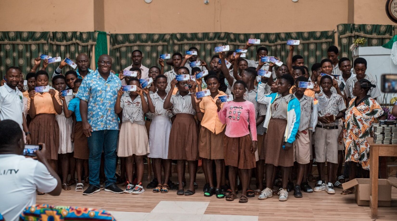Kumawu MP organises free career guidance sessions & donates mathematical sets to BECE candidates
