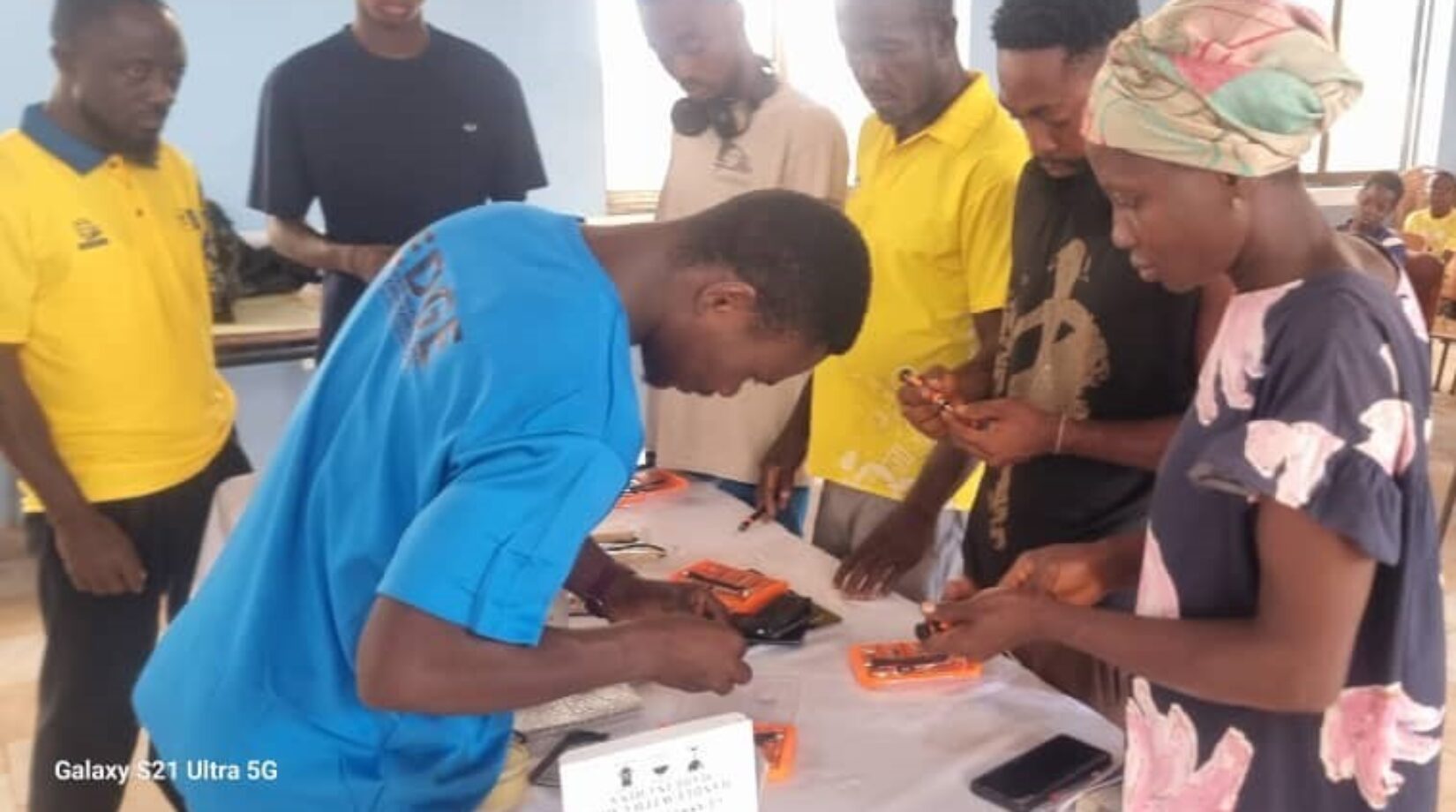 MTN GHANA EMPOWERS YOUTH WITH MOBILE PHONE REPAIR TRAINING AS 21 DAYS OF Y’ELLO CARE ENTERS WEEK TWO