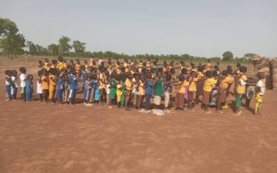 MTN GHANA SUPPORTS KATINGULI RC & BAALE LA PRIMARY SCHOOLS WITH UNIFORMS.
