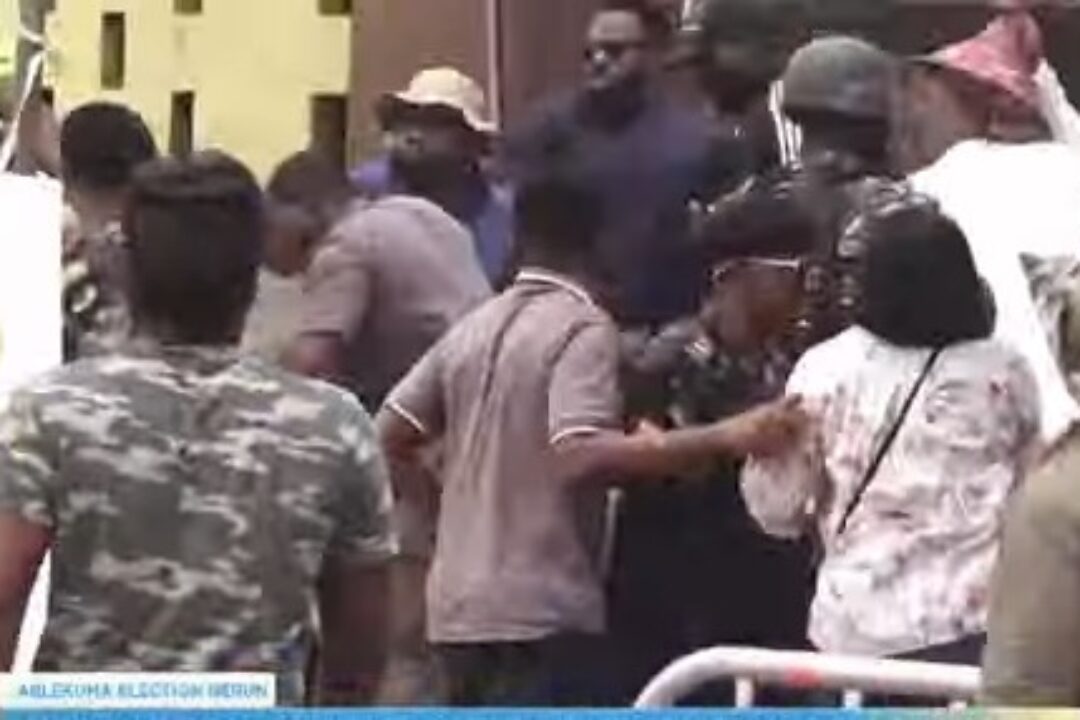 Ablekuma North: Ghana police personnel look on…as Hawa Koomson, Akua Afriyie assaulted by unknown Macho men