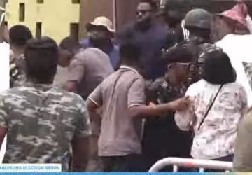 Ablekuma North: Ghana police personnel look on…as Hawa Koomson, Akua Afriyie assaulted by unknown Macho men