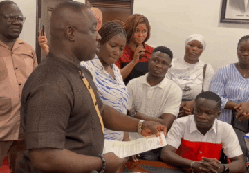 NPP Flagbearer race:Hundreds of youth organisers pick nomination forms for Bawumia