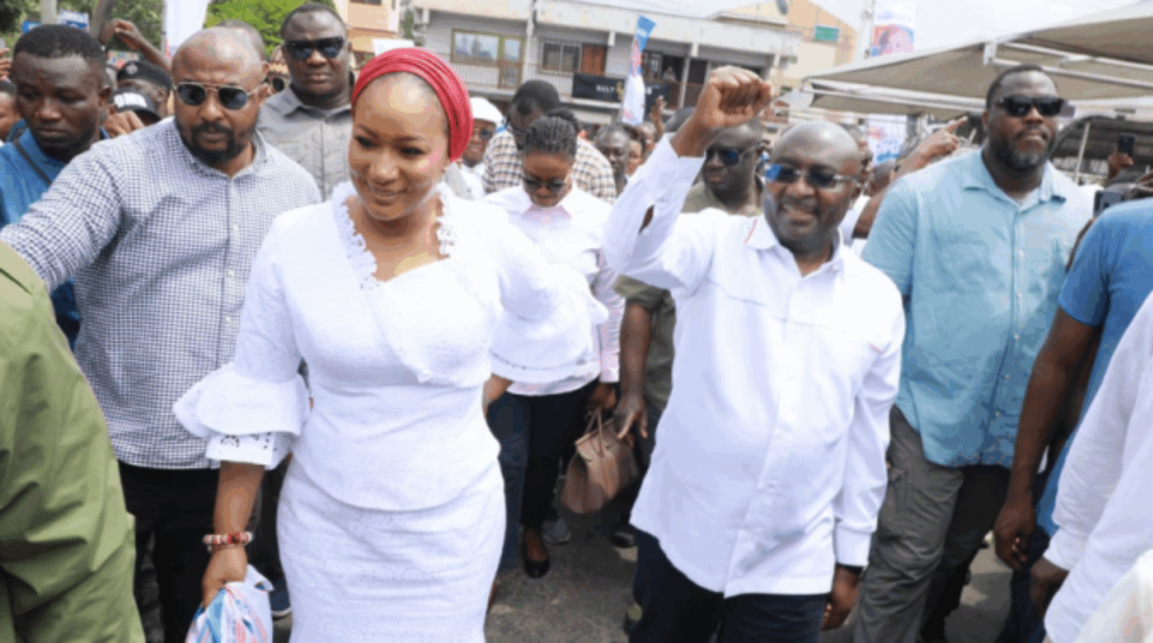 Focus your guns on NDC, not me – Bawumia tells contenders after filing nomination forms