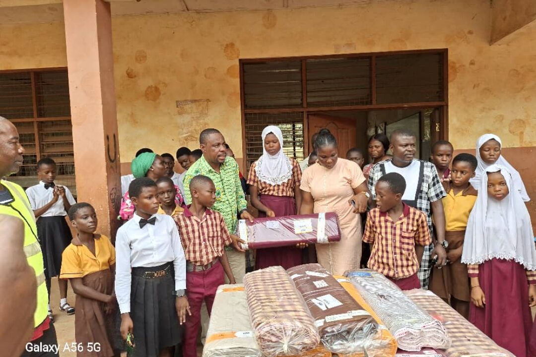 kMA PM donates bales of school uniforms to 2 schools