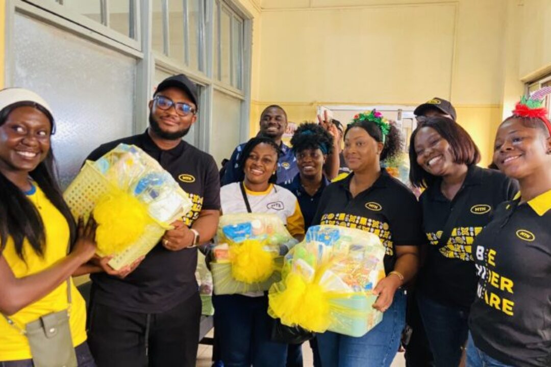 MTN Ghana donates 700 hampers to babies born on Christmas Day